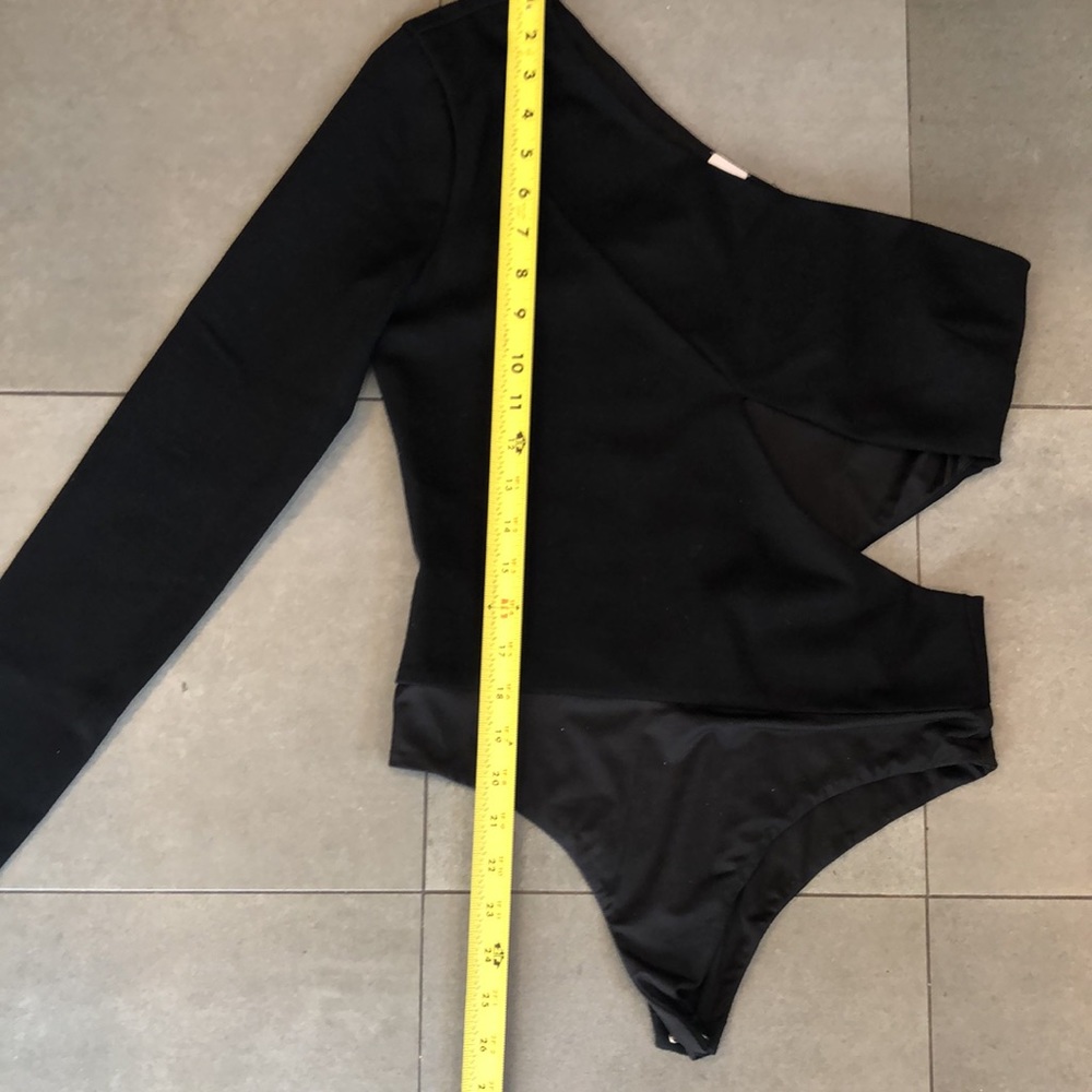 X Revolve Leticia Bodysuit  ale by Alessandra - Picture 4 of 8